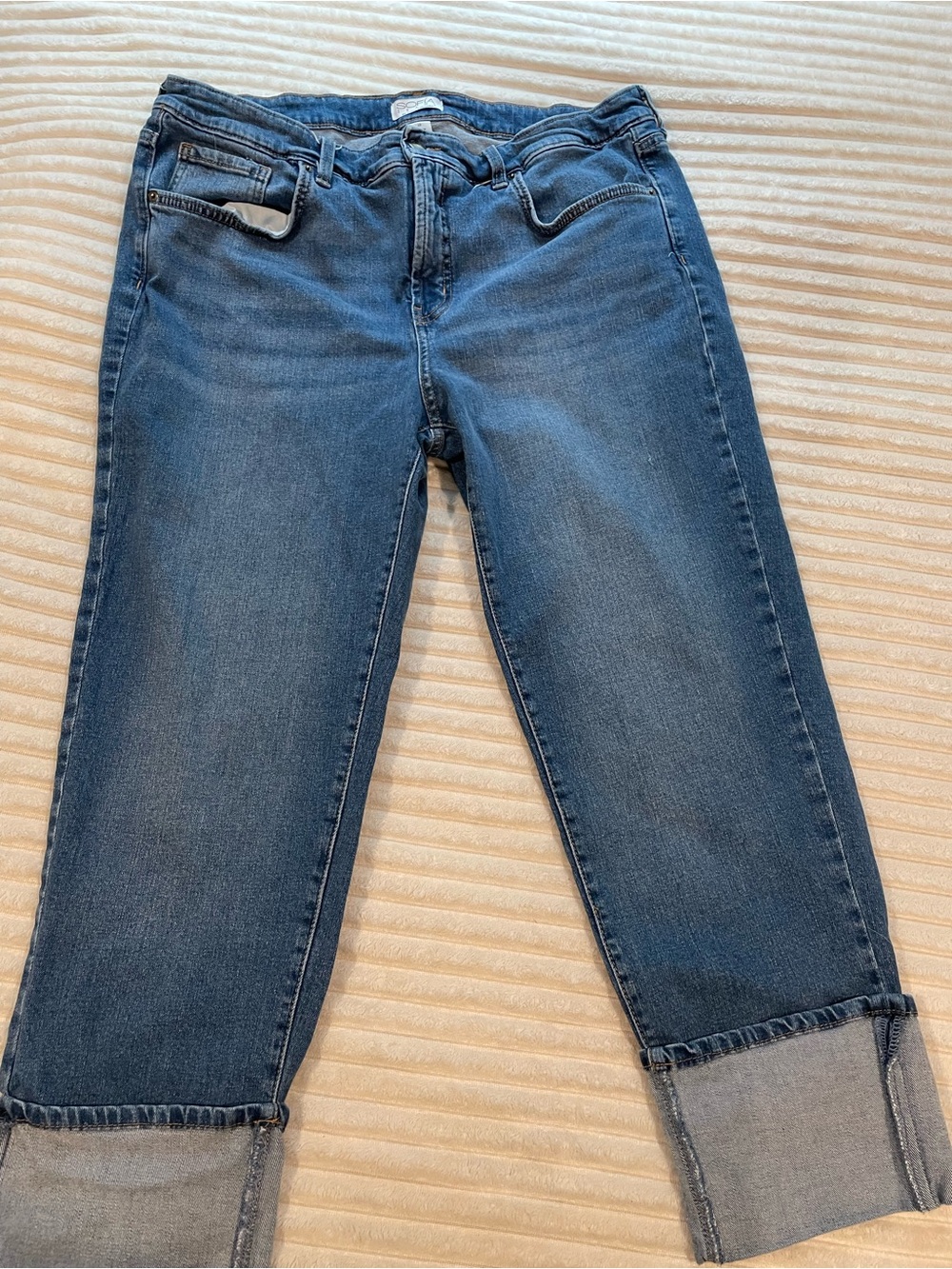 sofia by sofia vergara Dark Blue High-Rise Cropped Jeans with Rolled Cuffs